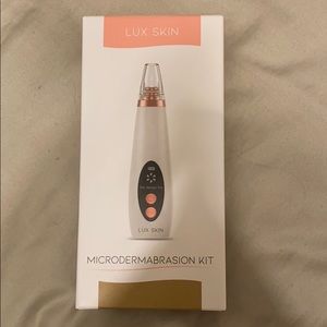 LUX SKIN Microdermabrasion